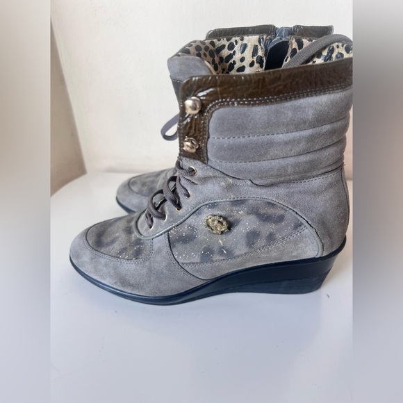 Roberto Cavalli Gray and Brown Lace Up Boots with Suede Finish